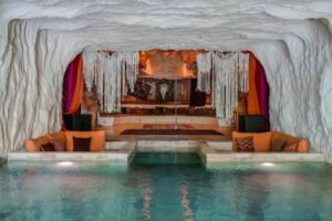 day club in ubud boho cave